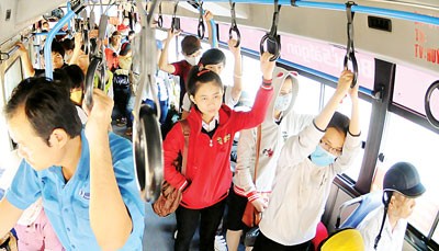 Transport fees will be kept suitable with petrol prices in the coming tet holidays (Photo: SGGP) Transport fees will be kept suitable with petrol prices in the coming tet holidays (Photo: SGGP)